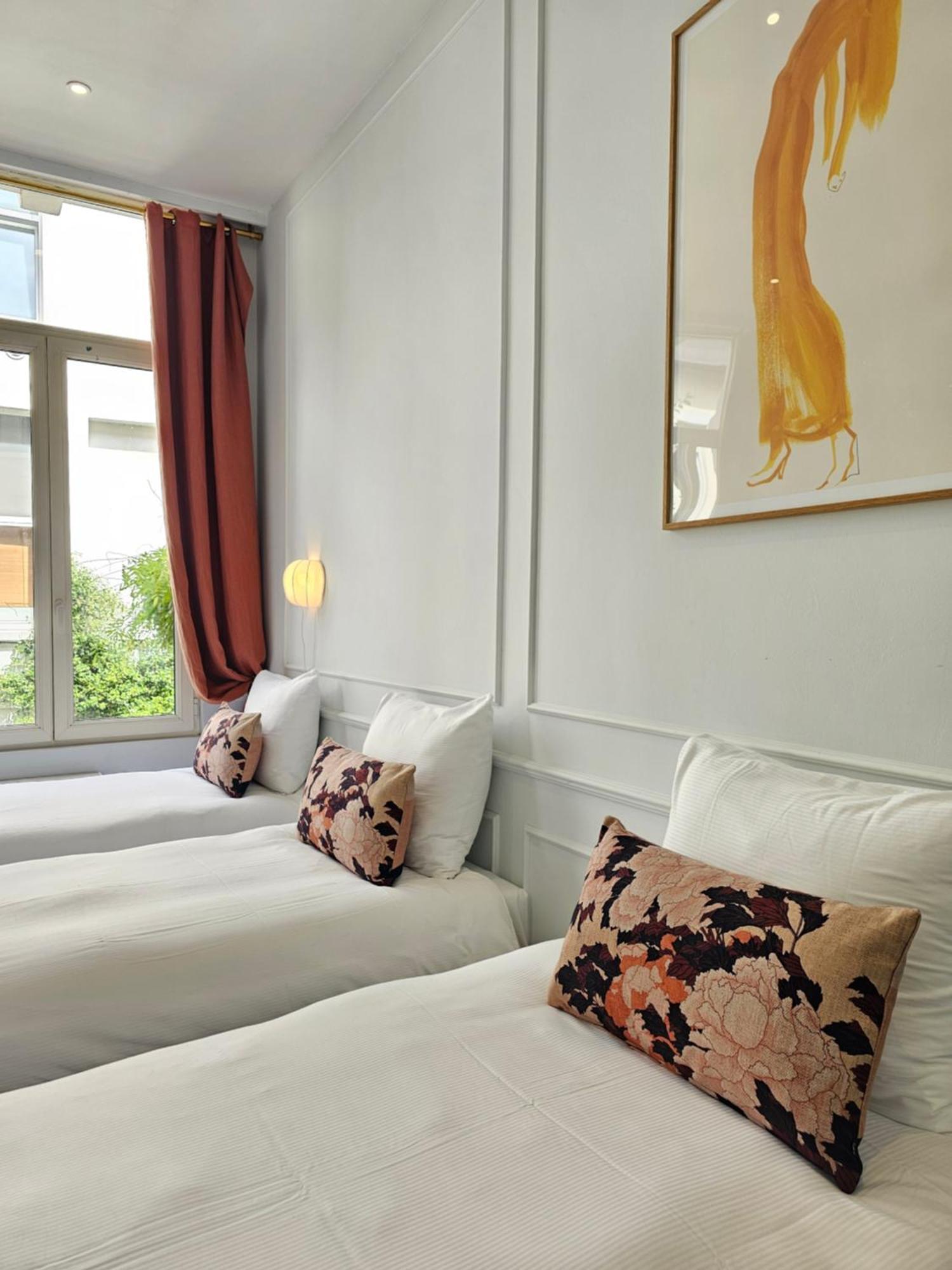 Shway - The Saffron Dress Villa Antwerp Luaran gambar